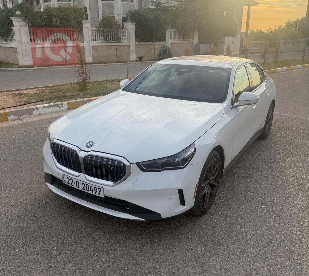 BMW i5